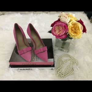 Ann Taylor Odette Suede Pink Pumps Size 6.5 NWT